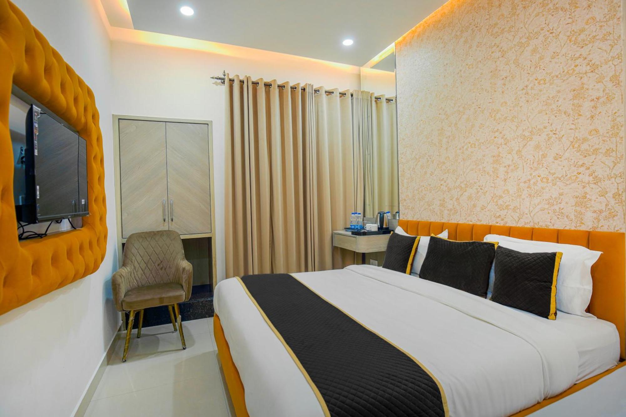 Hotel Golden Stay Амрітсар Екстер'єр фото